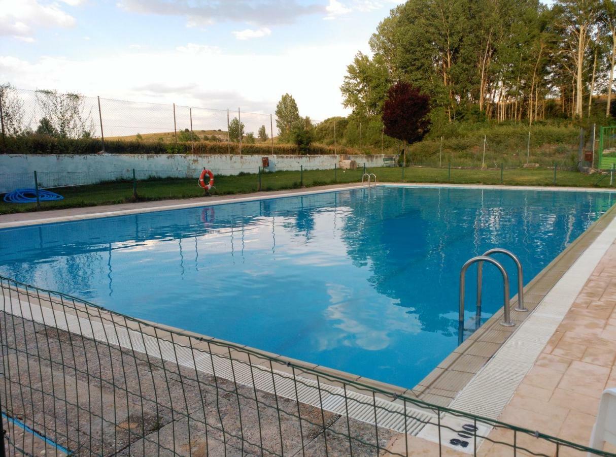 Apartamento Ribera Del Duero Reserva Tubilla del Lago Kültér fotó